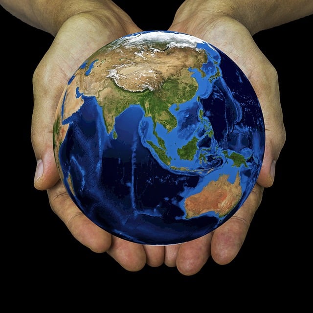 earth-1964821_640